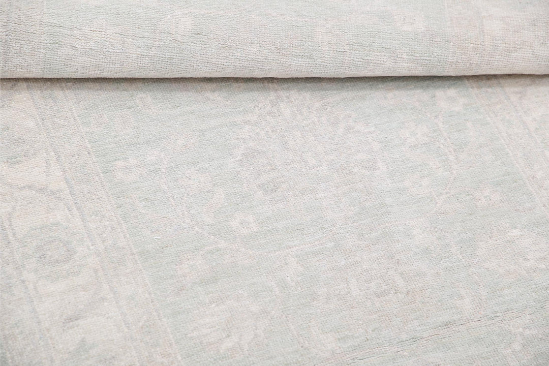 Serenity 2’ 8″ x 8’ 7″ - No. AV16692 - ALRUG Rug Store