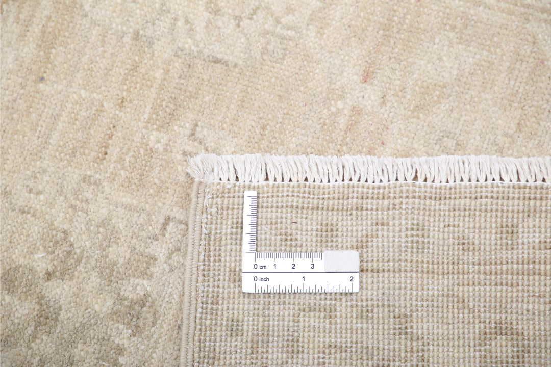 Serenity 2’ 6″ x 9’ 1″ - No. AV47770 - ALRUG Rug Store