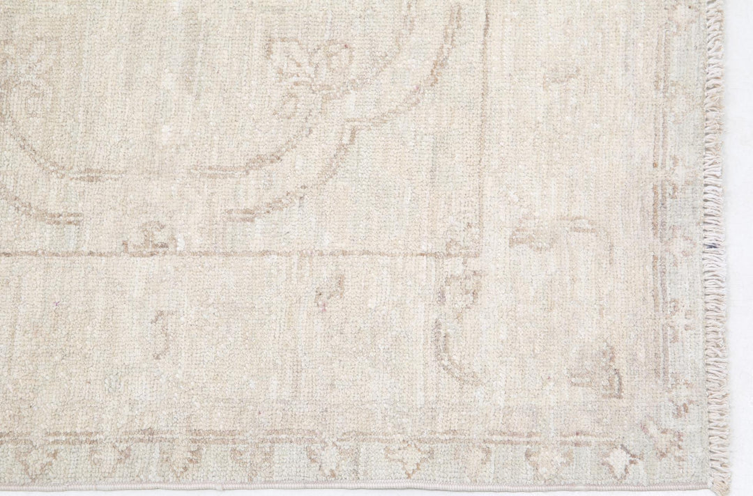 Serenity 2’ 4″ x 10’ 2″ - No. AV77009 - ALRUG Rug Store