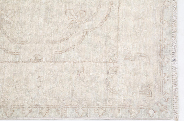 Serenity 2’ 4″ x 10’ 2″ - No. AV77009 - ALRUG Rug Store