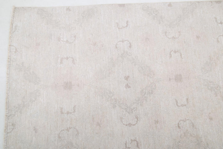 Serenity 9’ 1″ x 11’ 9″ - No. AV99548 - ALRUG Rug Store