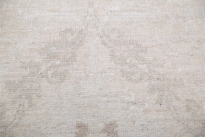 Serenity 9’ 1″ x 11’ 9″ - No. AV99548 - ALRUG Rug Store