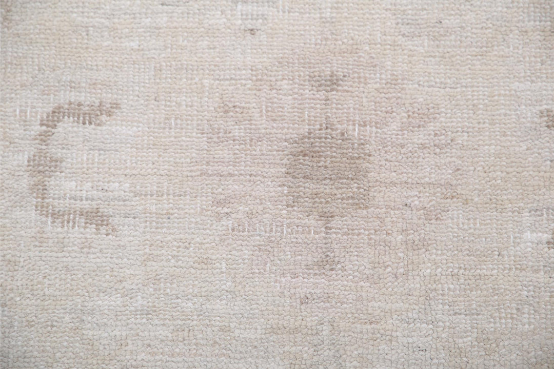 Serenity 9’ 1″ x 11’ 9″ - No. AV99548 - ALRUG Rug Store