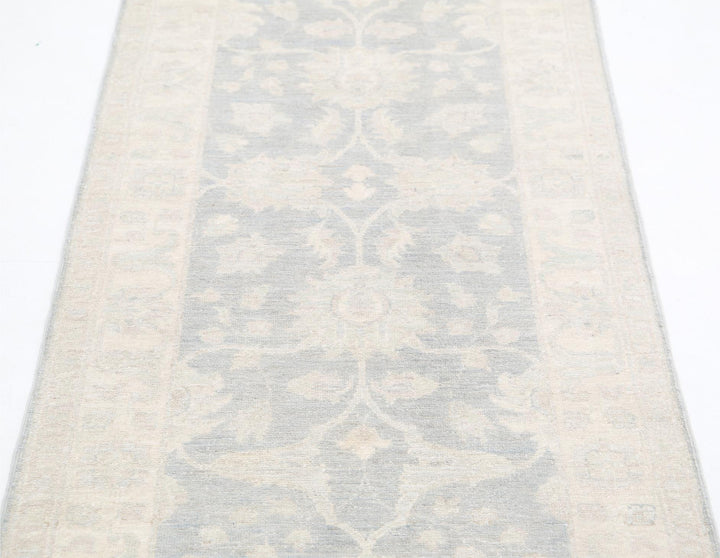 Serenity 2’ 7″ x 8’ 5″ - No. AV87027 - ALRUG Rug Store