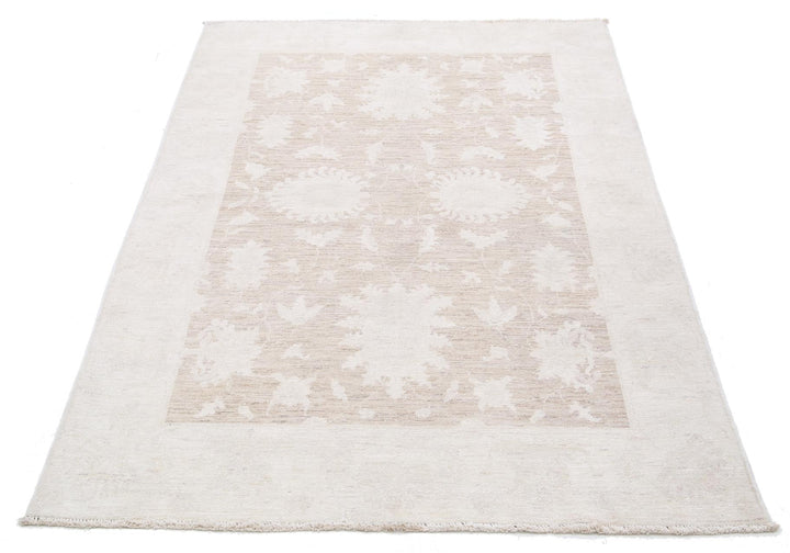 Serenity 3’ 10” x 5’ 10” - No. AV17693 - ALRUG Rug Store