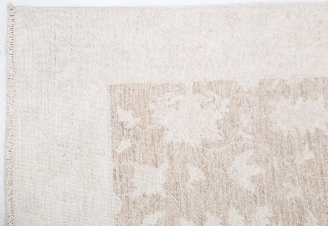 Serenity 3’ 10” x 5’ 10” - No. AV17693 - ALRUG Rug Store