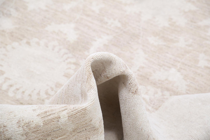 Serenity 3’ 10” x 5’ 10” - No. AV17693 - ALRUG Rug Store