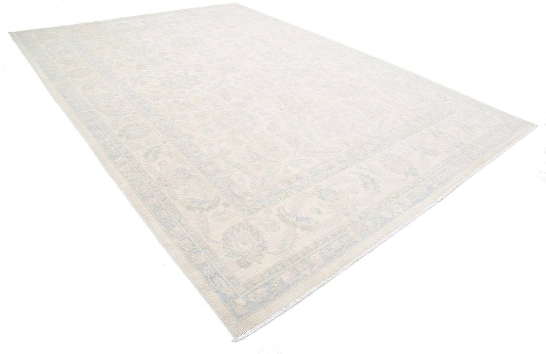 Serenity 10’ 0″ x 14’ 2″ - No. AV32750 - ALRUG Rug Store