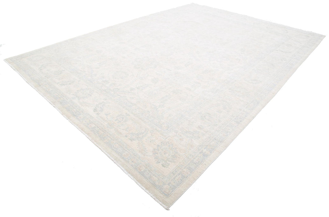 Serenity 10’ 0″ x 14’ 2″ - No. AV32750 - ALRUG Rug Store