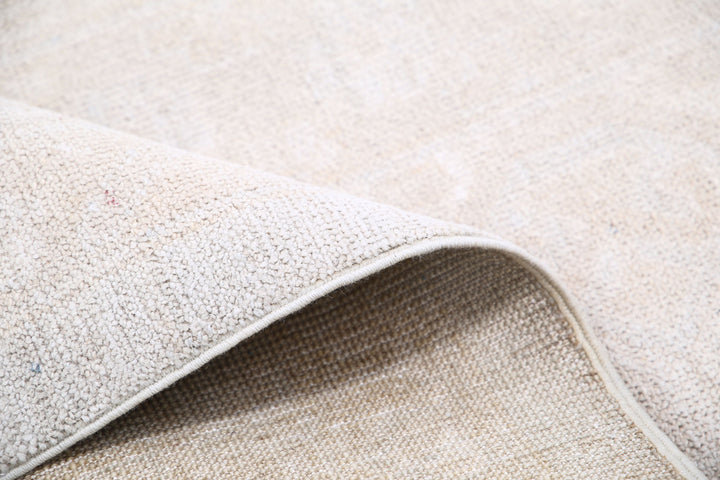 Khotan 9’ 3″ x 13’ 7″ - No. AV53605 - ALRUG Rug Store