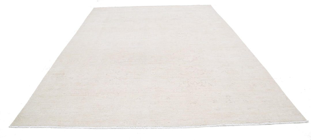 Serenity 8’ 10” x 12’ 2″ - No. AV78816 - ALRUG Rug Store