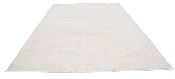 Serenity 8’ 10” x 12’ 2″ - No. AV78816 - ALRUG Rug Store