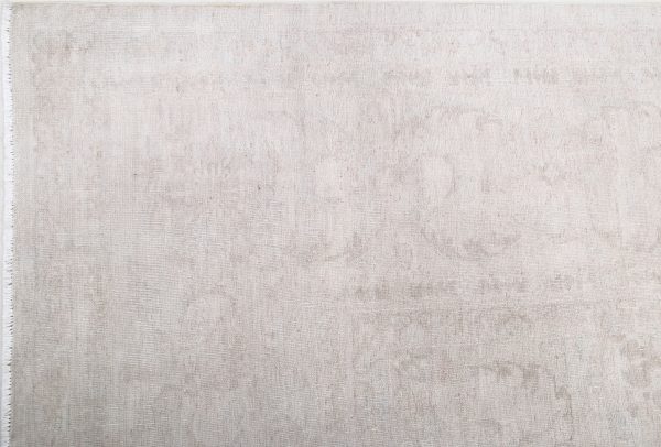 Ivory Pakistani Serenity Rug 13'0" x 16'10" Hand-Knotted border