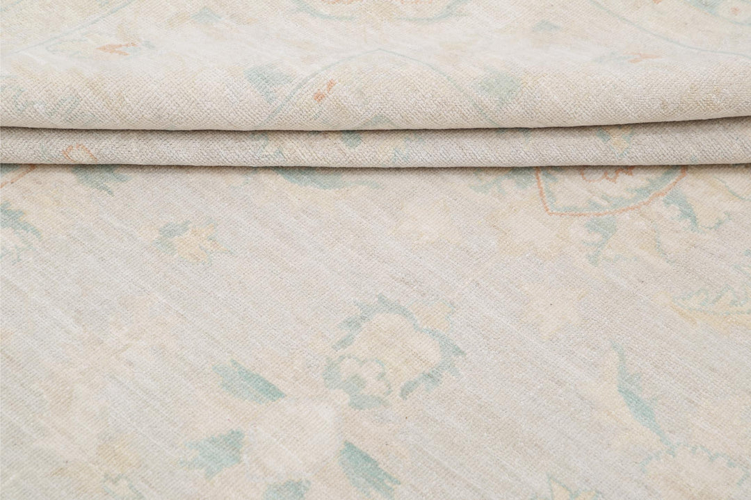 Serenity 9’ 2″ x 11’ 10” - No. AV73417 - ALRUG Rug Store