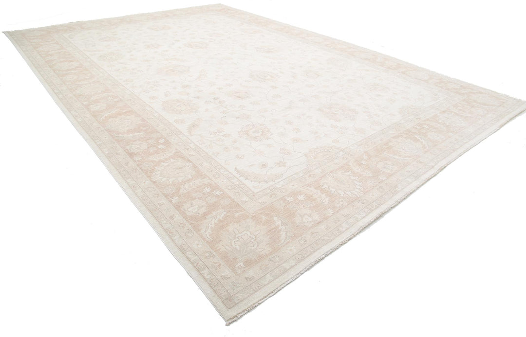 Ivory Pakistani Tabriz Rug 12'4" x 18'1" Hand-Knotted detail