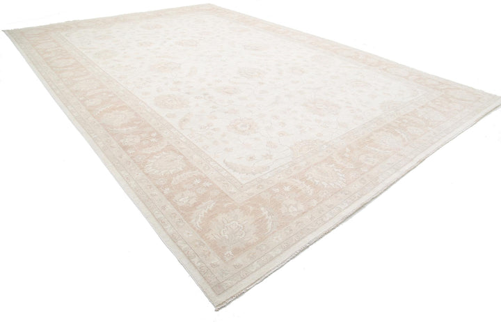 Ivory Pakistani Tabriz Rug 12'4" x 18'1" Hand-Knotted detail