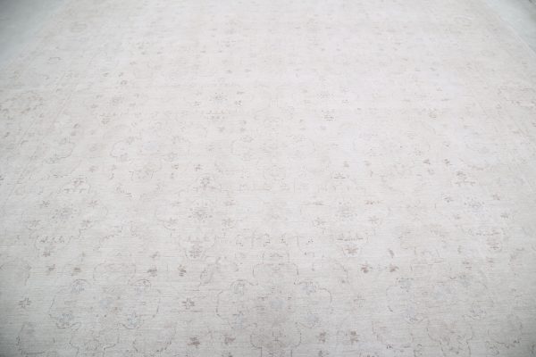 Ivory Serenity Rug 12' 0" x 14' 7" Hand-Knotted pattern