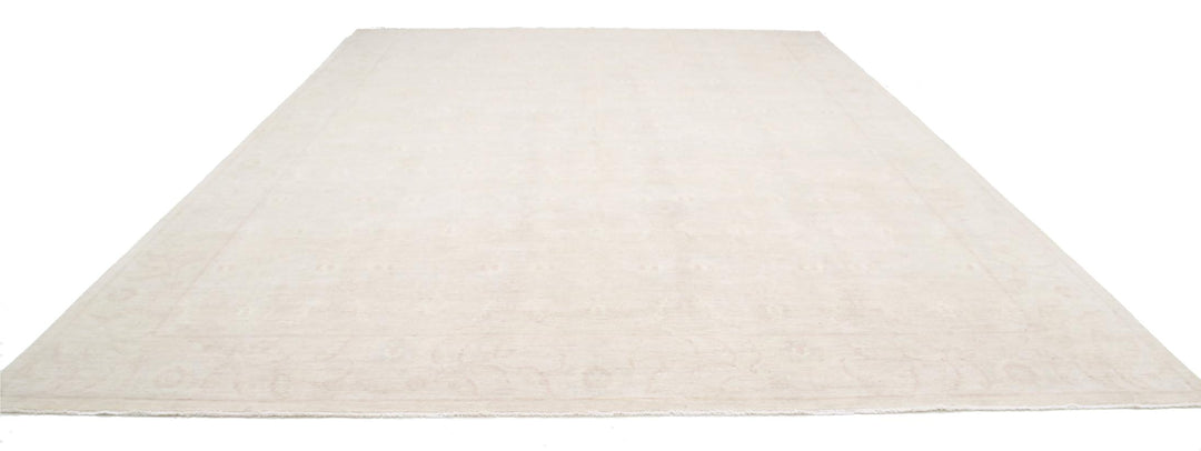 Serenity 12’ 10” x 17’ 2″ - No. AV85693 - ALRUG Rug Store