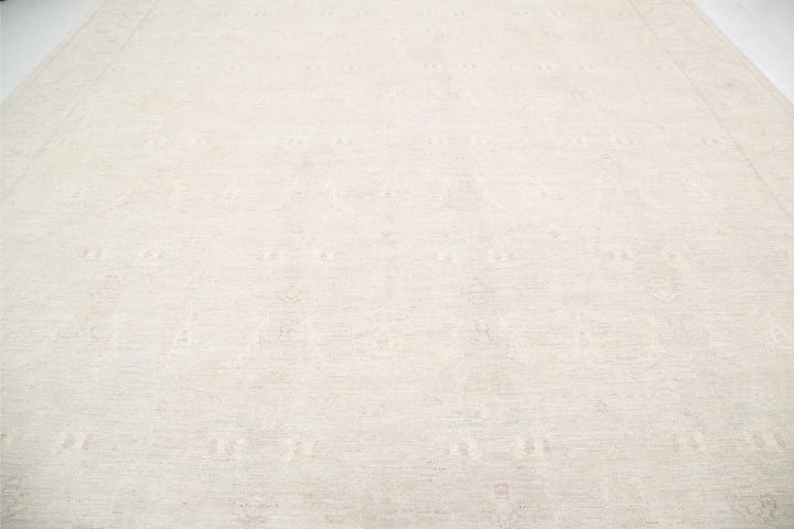 Serenity 12’ 10” x 17’ 2″ - No. AV85693 - ALRUG Rug Store