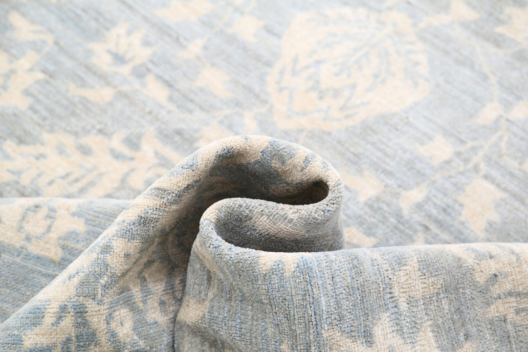 Artemix 8’ 11” x 11’ 6″ - No. AV97206 - ALRUG Rug Store