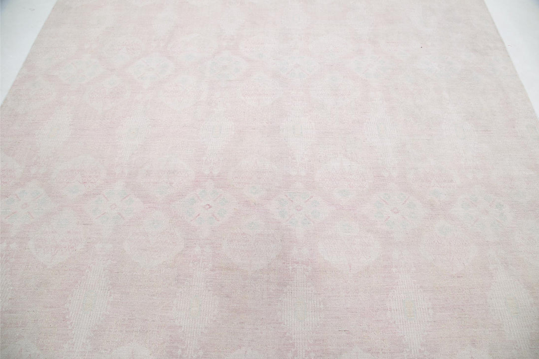 Serenity 8’ 0″ x 9’ 1″ - No. AV75239 - ALRUG Rug Store