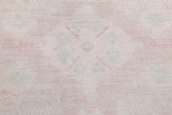 Serenity 8’ 0″ x 9’ 1″ - No. AV75239 - ALRUG Rug Store