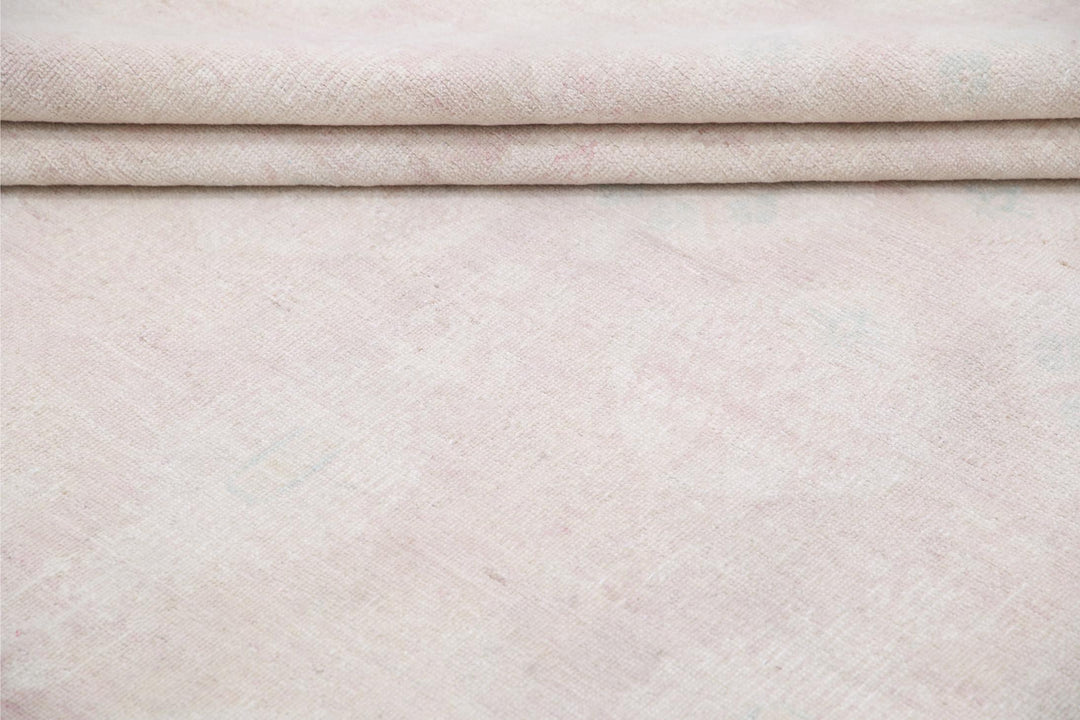 Serenity 8’ 0″ x 9’ 1″ - No. AV75239 - ALRUG Rug Store