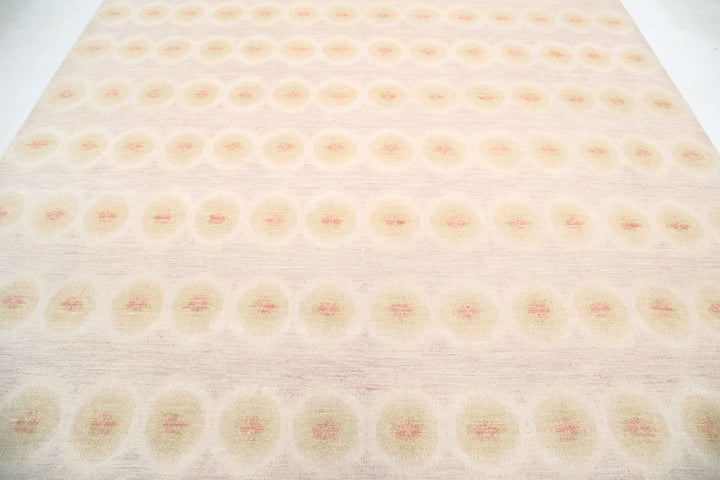 Artemix 9’ 2″ x 12’ 1″ - No. AV16567 - ALRUG Rug Store