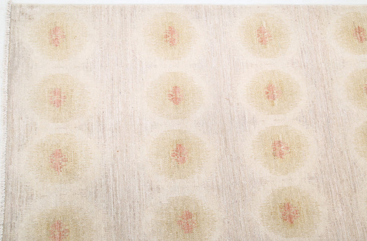 Artemix 9’ 2″ x 12’ 1″ - No. AV16567 - ALRUG Rug Store