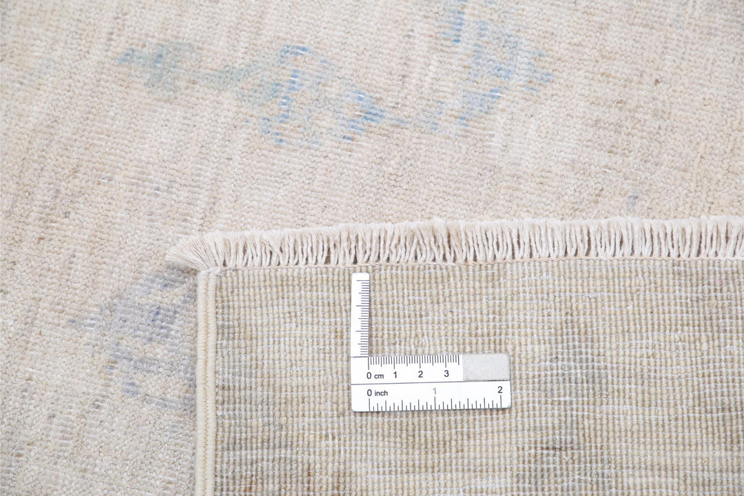 Serenity 9’ 10” x 14’ 2″ - No. AV74095 - ALRUG Rug Store