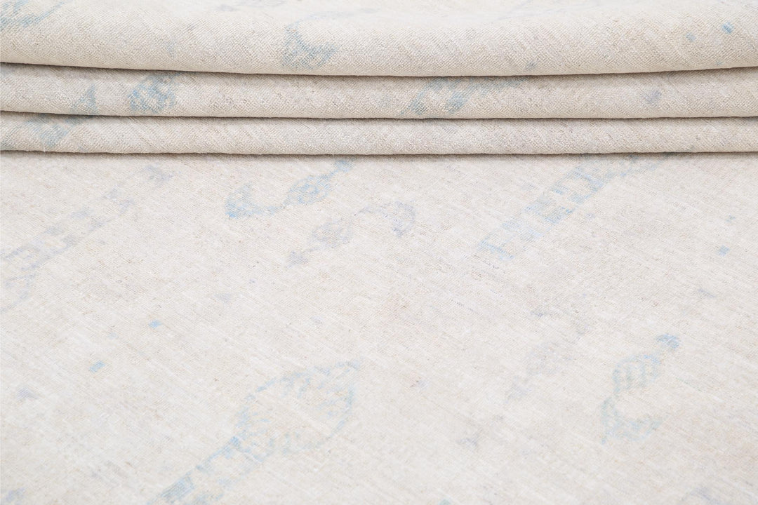 Serenity 9’ 10” x 14’ 2″ - No. AV74095 - ALRUG Rug Store