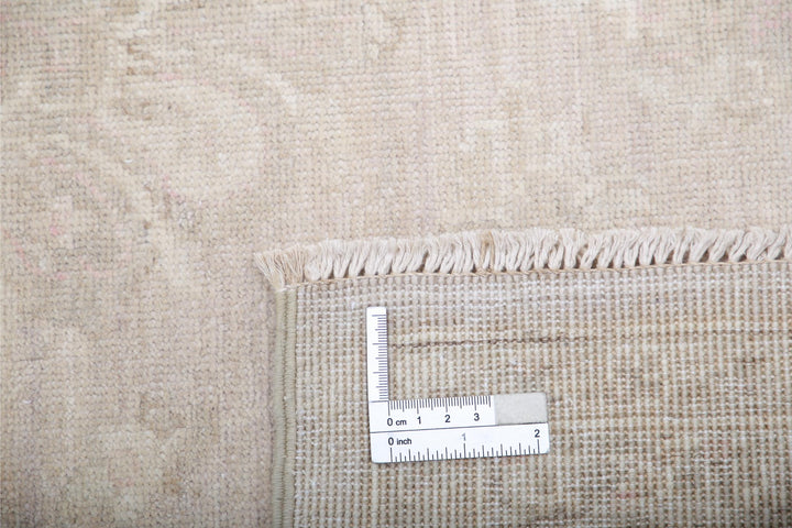 Serenity 5’ 7″ x 7’ 8″ - No. AV32044 - ALRUG Rug Store