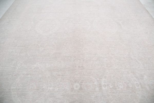 Serenity 9’ 11” x 13’ 9″ - No. AV22252