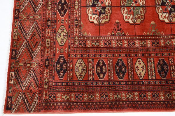 Bokhara 6’ 5″ x 9’ 5″ - No. AV27820