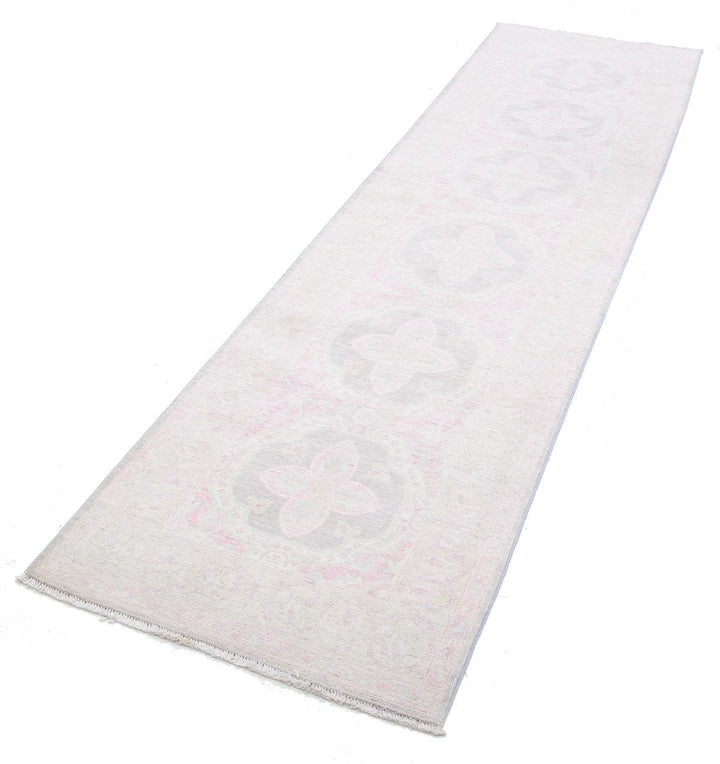 Serenity 2’ 7″ x 9’ 9″ - No. AV73496 - ALRUG Rug Store