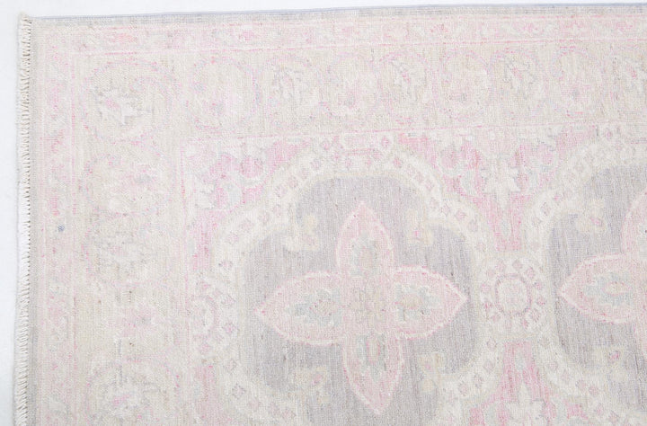 Serenity 2’ 7″ x 9’ 9″ - No. AV73496 - ALRUG Rug Store