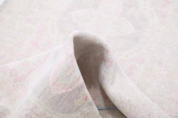 Serenity 2’ 7″ x 9’ 9″ - No. AV73496 - ALRUG Rug Store