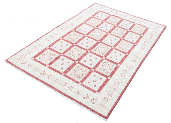 Ziegler 3’ 11” x 6’ 0″ - No. AV31448