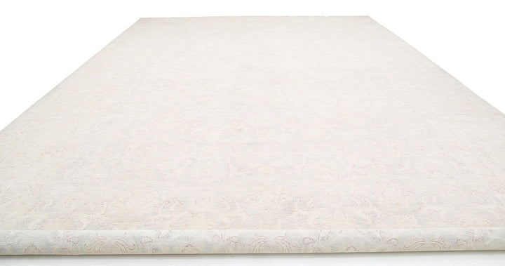 Serenity 14’ 11” x 24’ 3″ - No. AV56171 - ALRUG Rug Store