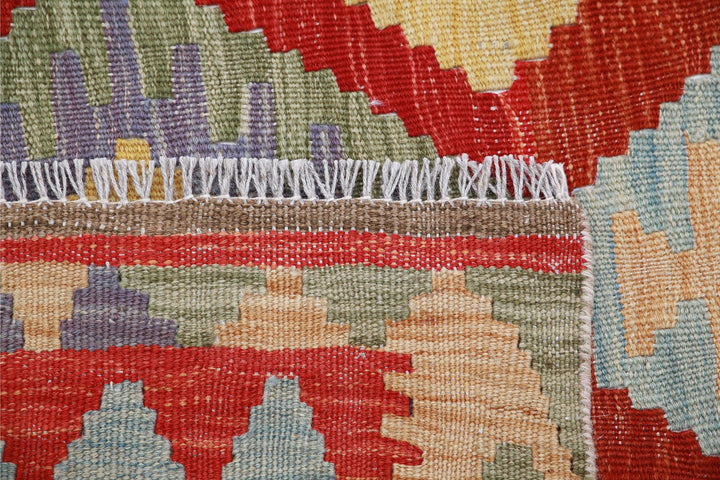 Kilim 4’ 11” x 6’ 7″ - No. AV82470 - ALRUG Rug Store