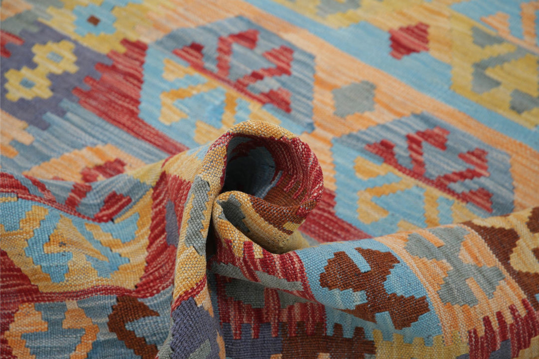 Kilim 3’ 8″ x 5’ 8″ - No. AV23753 - ALRUG Rug Store