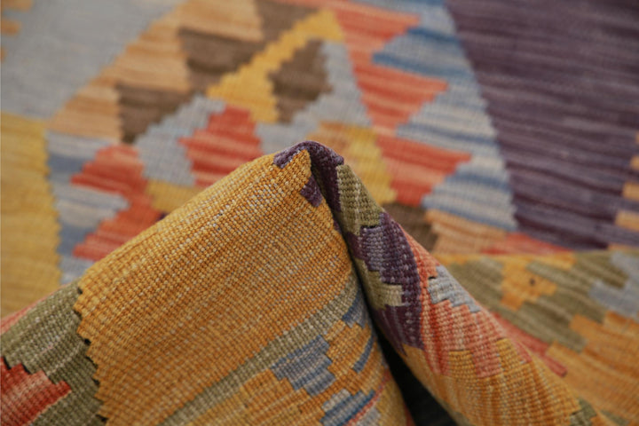 Kilim 2’ 8″ x 3’ 10” - No. AV80169 - ALRUG Rug Store