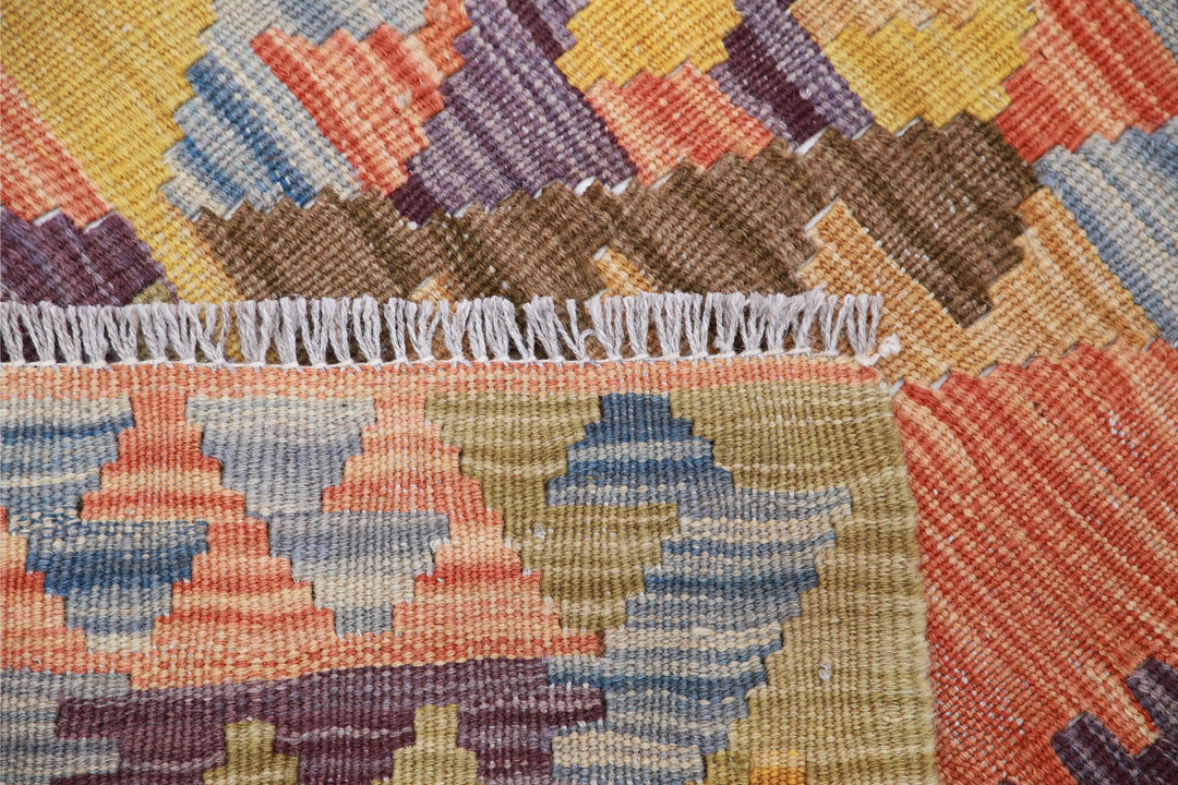 Kilim 2’ 8″ x 3’ 10” - No. AV80169 - ALRUG Rug Store