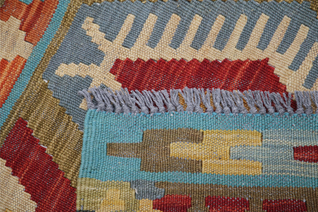 Kilim 2’ 8″ x 4’ 2″ - No. AV35662 - ALRUG Rug Store