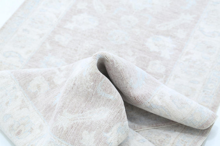 Serenity 2’ 8″ x 8’ 3″ - No. AV71862 - ALRUG Rug Store