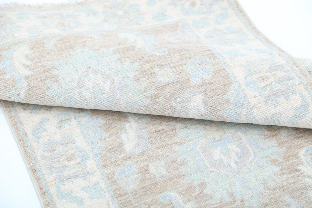 Serenity 2’ 1″ x 3’ 2″ - No. AV95349 - ALRUG Rug Store