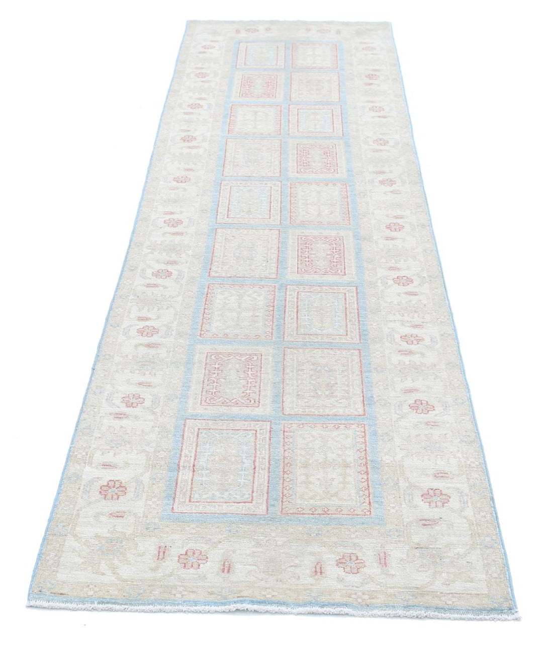Serenity 2’ 5″ x 9’ 6″ - No. AV44757 - ALRUG Rug Store