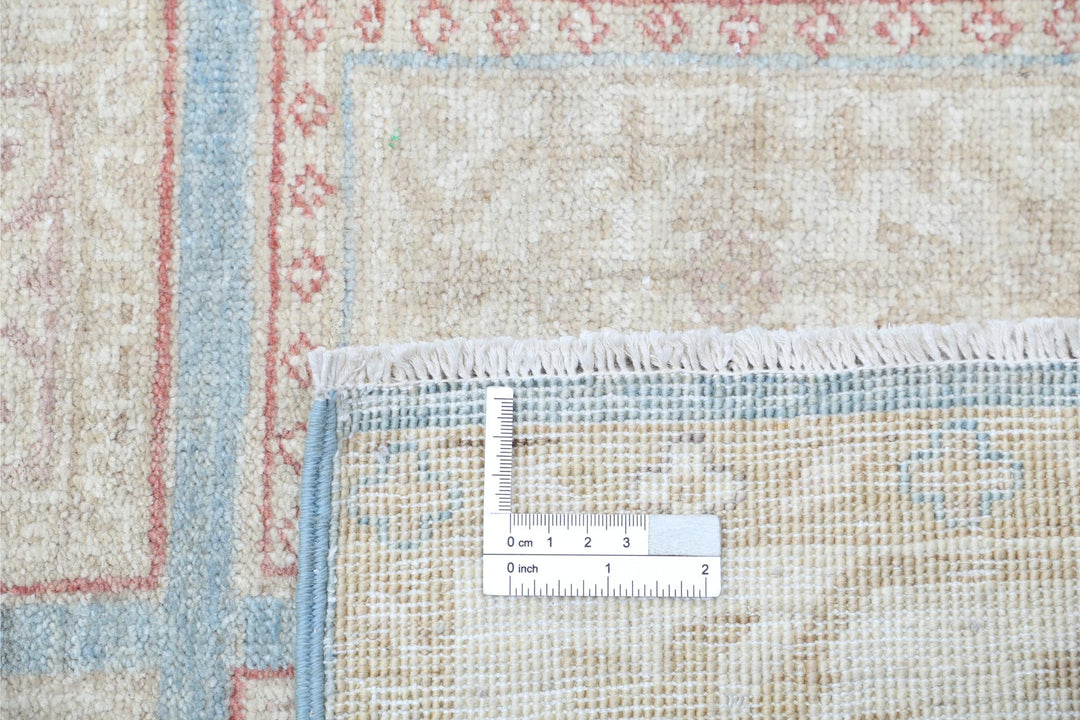 Serenity 2’ 5″ x 9’ 6″ - No. AV44757 - ALRUG Rug Store