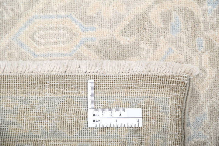 Serenity 8’ 9″ x 11’ 10” - No. AV90107 - ALRUG Rug Store