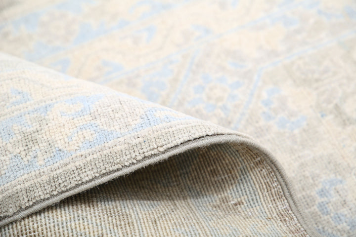 Serenity 8’ 9″ x 11’ 10” - No. AV90107 - ALRUG Rug Store